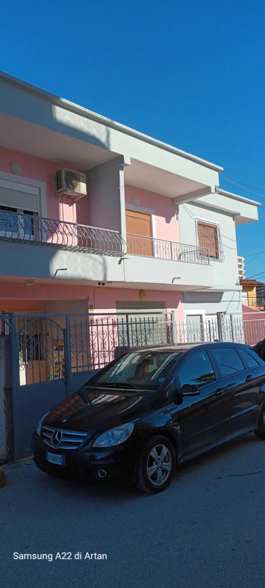 Royal Aparthotel Vlore Exterior photo